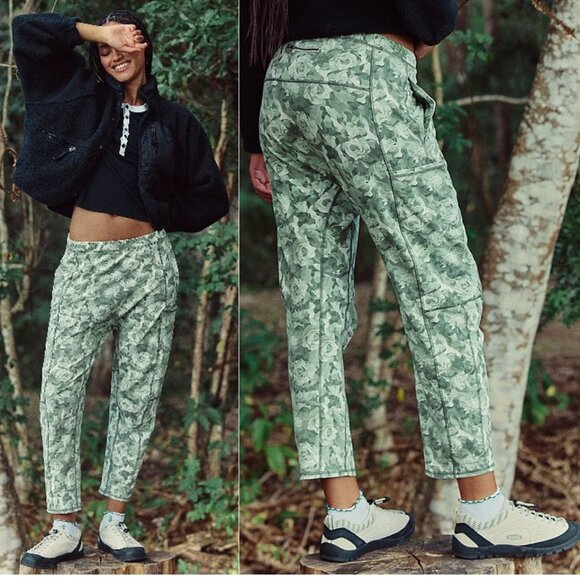 Free People Hot Shot Printed Pants - Picture 1 of 8